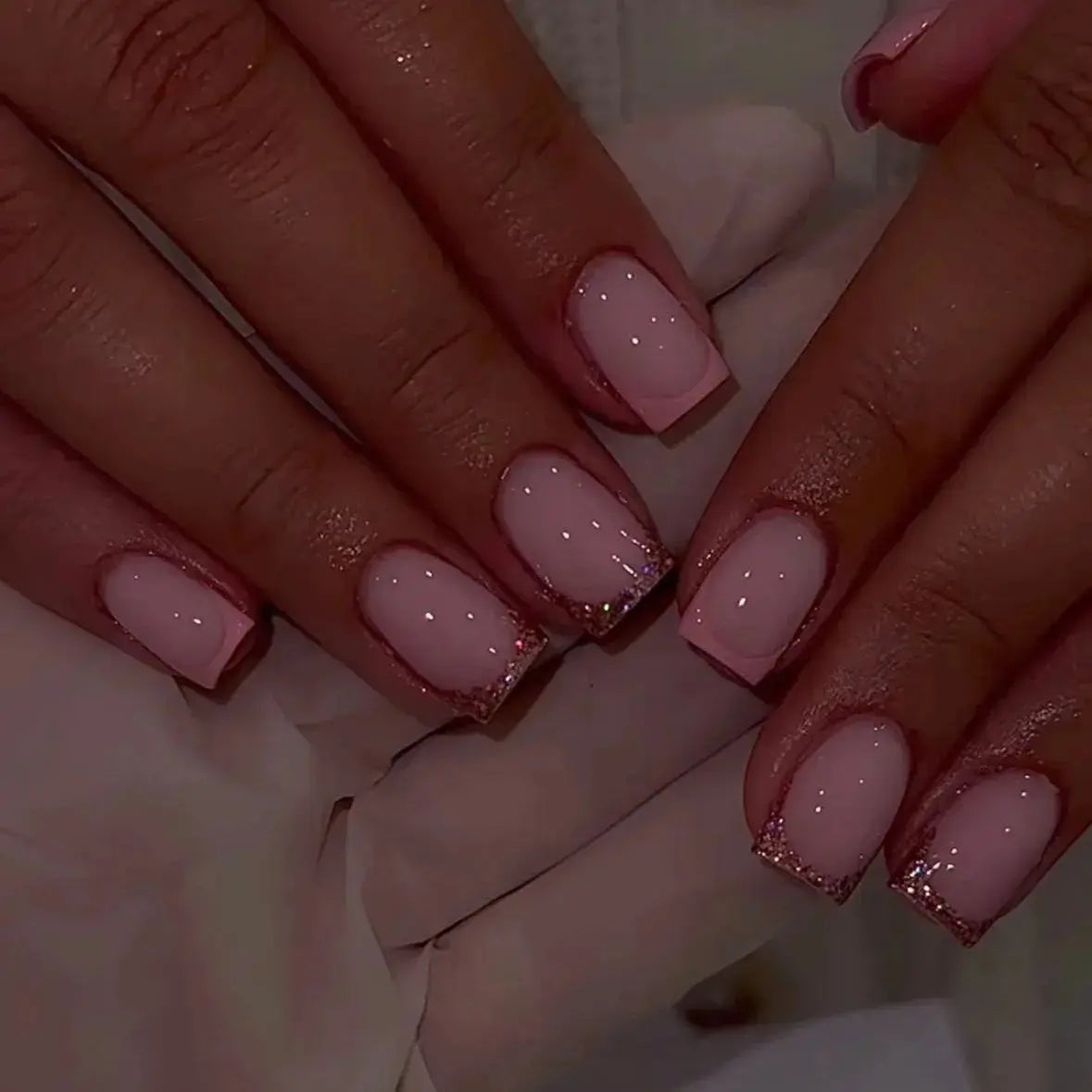 24Pcs French Tip Handmade Press On Nails Minimalist Solid Color Fake Nails Medium Square Full Cover Press On Nail Tips With Glue Ma boutique