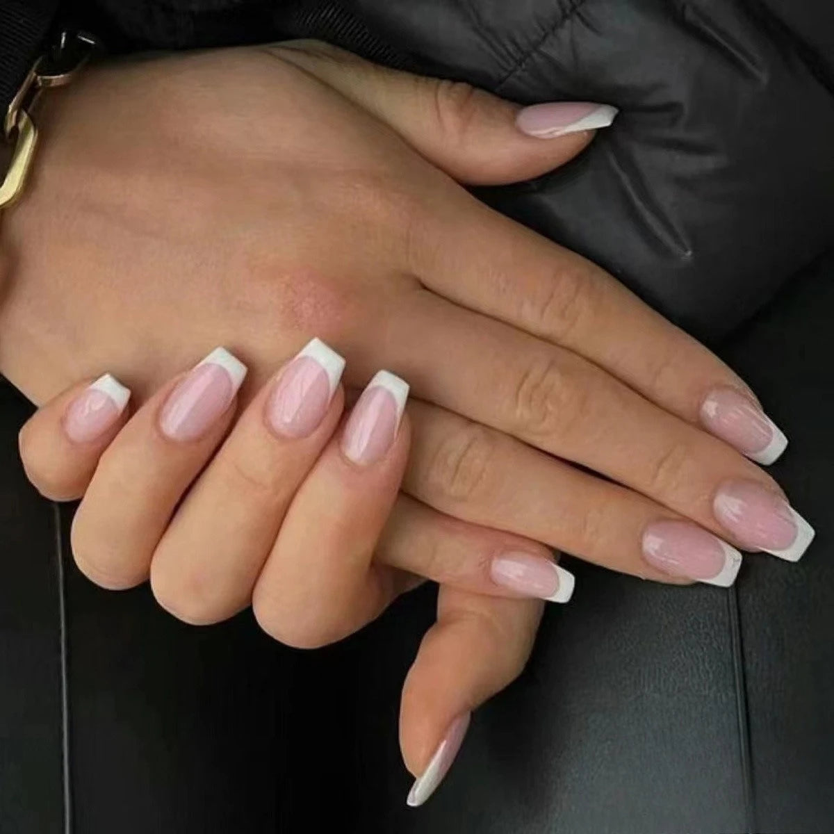 24Pcs French Tip Handmade Press On Nails Minimalist Solid Color Fake Nails Medium Square Full Cover Press On Nail Tips With Glue Ma boutique